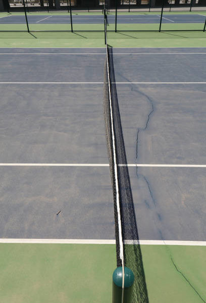 Construction court de tennis en béton poreux Saint-Raphaël