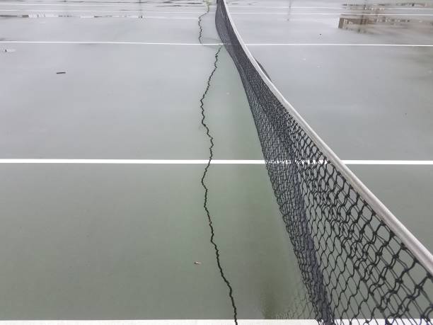 Construction d'un court de tennis en béton poreux à Toulon