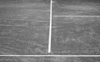 Construction d'un court de tennis en béton poreux à Toulon