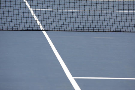 Construction d'un court de tennis en béton poreux à Toulon