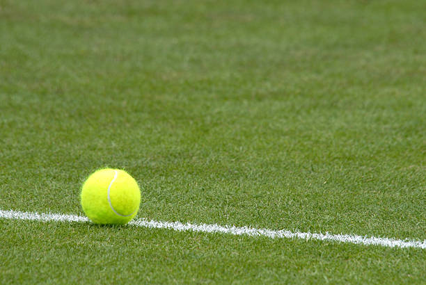 Construction d'un terrain de tennis à Saint-Raphaël