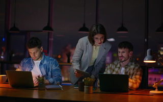 une vidéo corporate Lyon peut transformer des chiffres, des processus industriels ou des services techniques en contenus