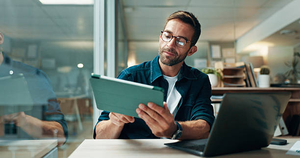 Pour qu’une boutique woocommerce Paris convertisse efficacement, elle doit avant tout reposer sur une architecture technique robuste.